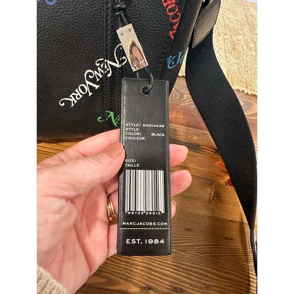 Marc Jacobs x New York Magazine The Mini Tag Leather Tote + Logo Shoulder Strap - Picture 6 of 16